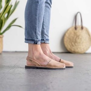 PONS Avarcas brown leather sandals